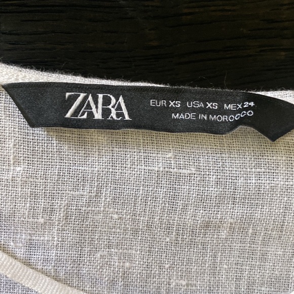 Linen Button Blouse - Picture 5 of 6